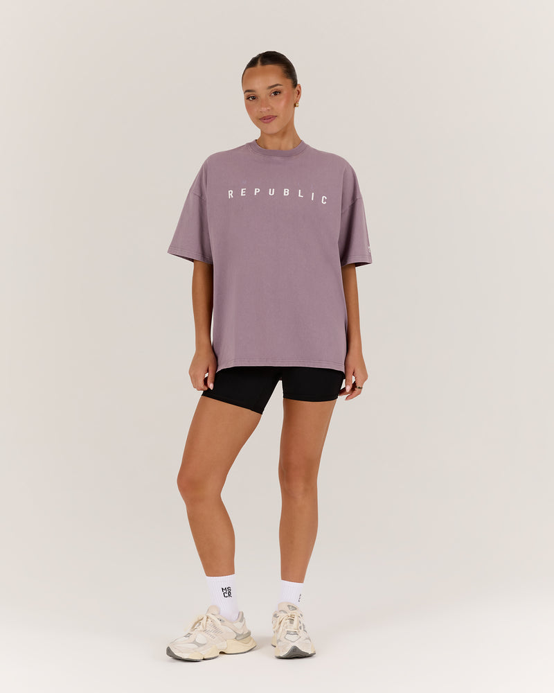 ESSENTIALS TONAL TEE - FADED PLUM