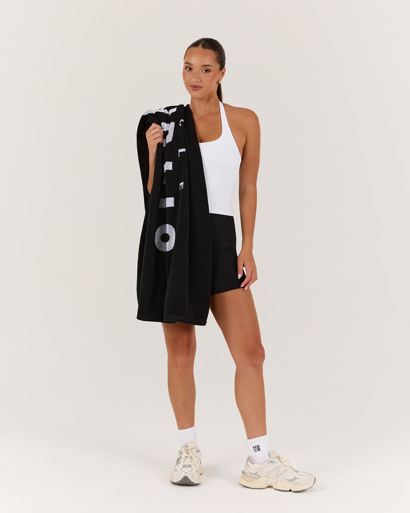 EVOLUTION BEACH TOWEL - BLACK