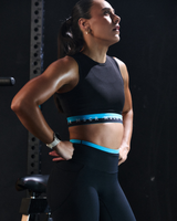 FLUID CROPPED TANK TOP - BLACK