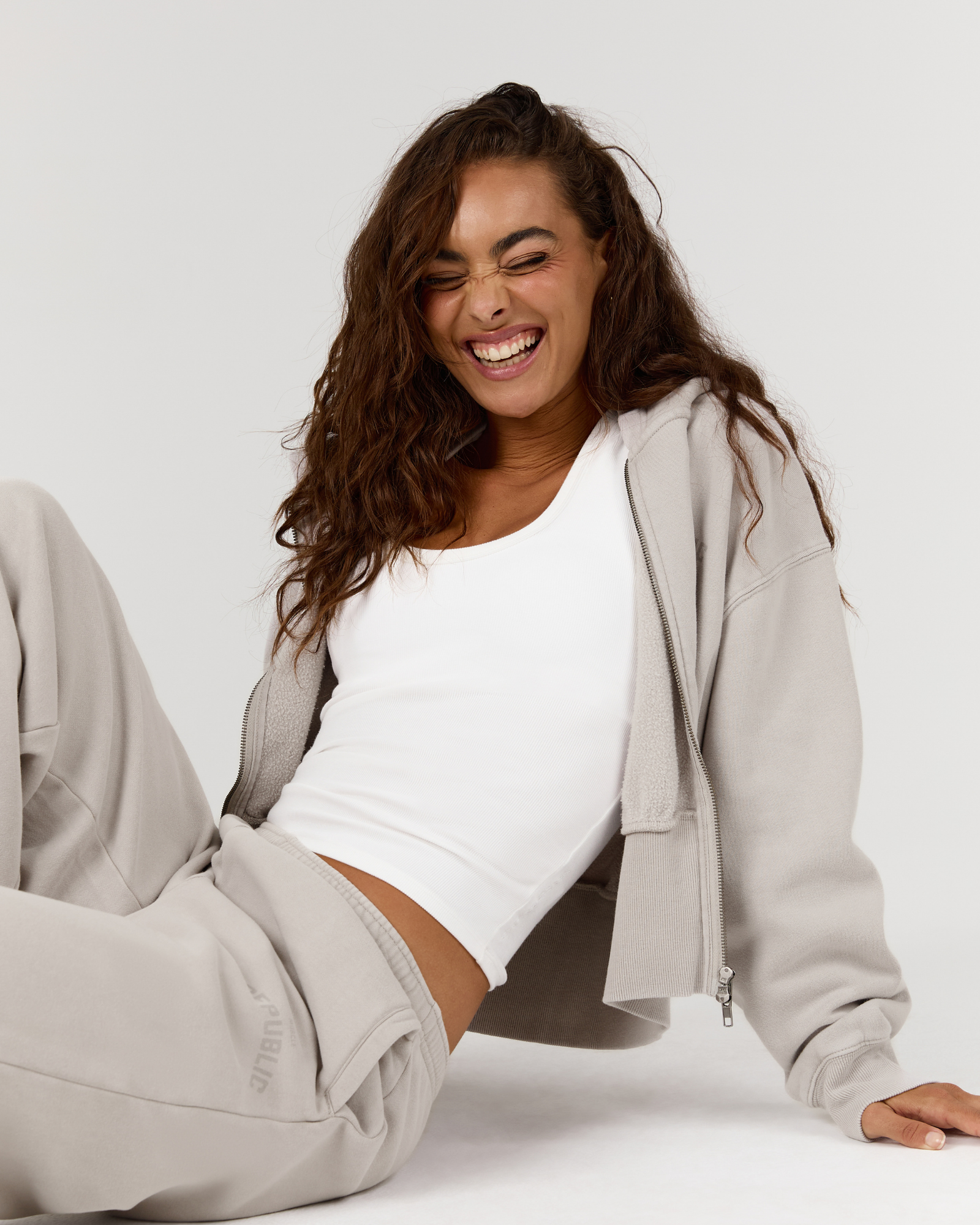 REPUBLIC CROPPED ZIP UP HOODIE - FADED CLAY – MUSCLE REPUBLIC