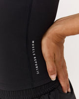FLUID TANK TOP - BLACK
