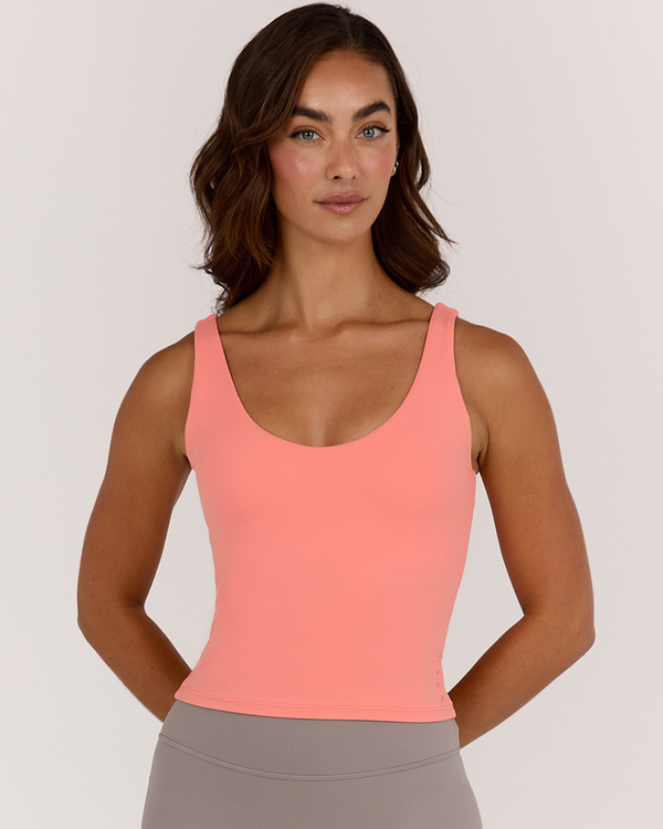Flattering neckline