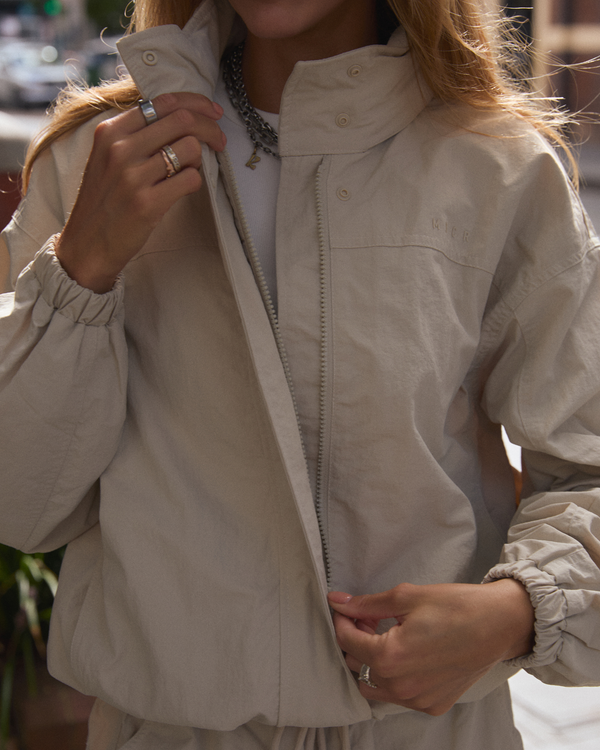 Concealed zip