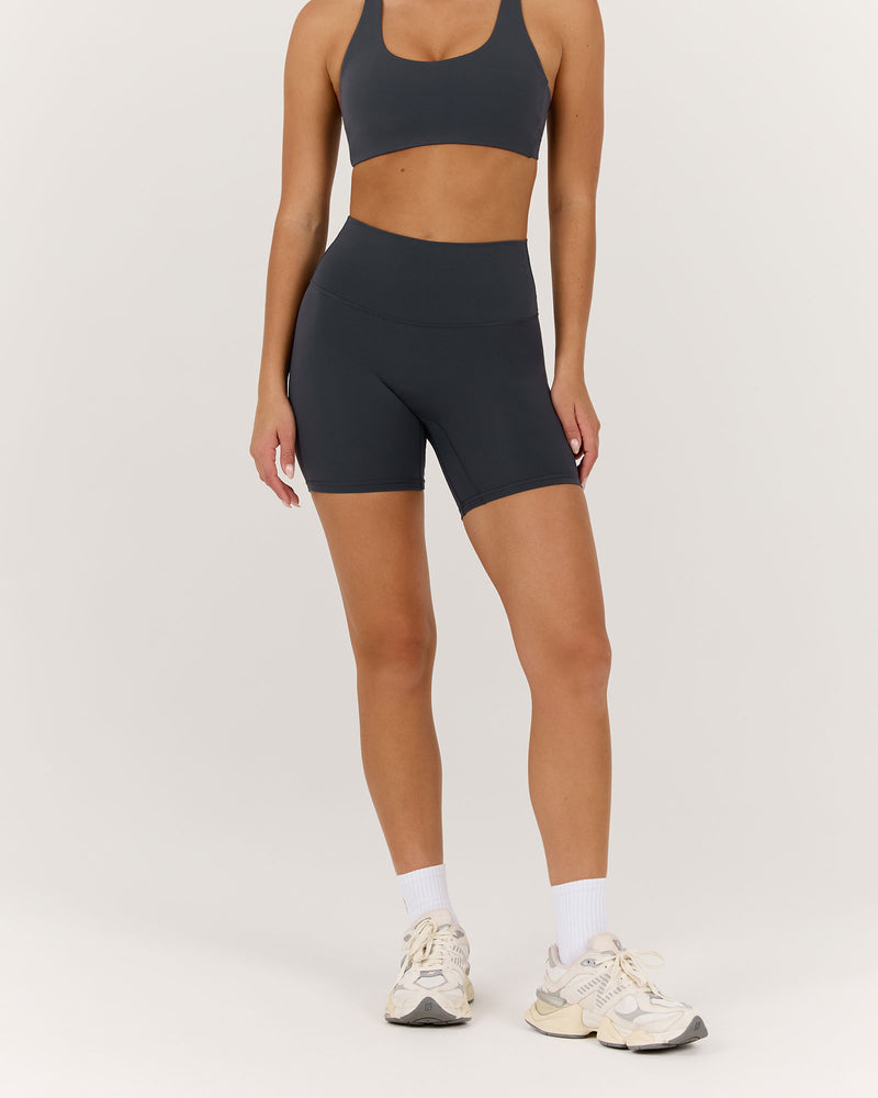 LUXE BIKER SHORTS V2 - ALLOY