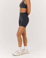 LUXE BIKER SHORTS V2 - ALLOY