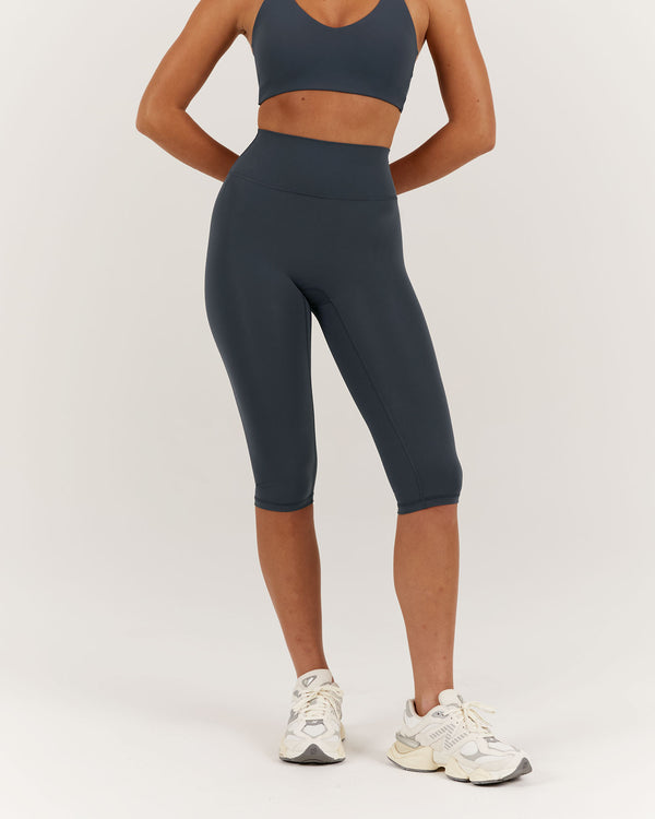 LUXE BRIA CAPRI LEGGING - ALLOY