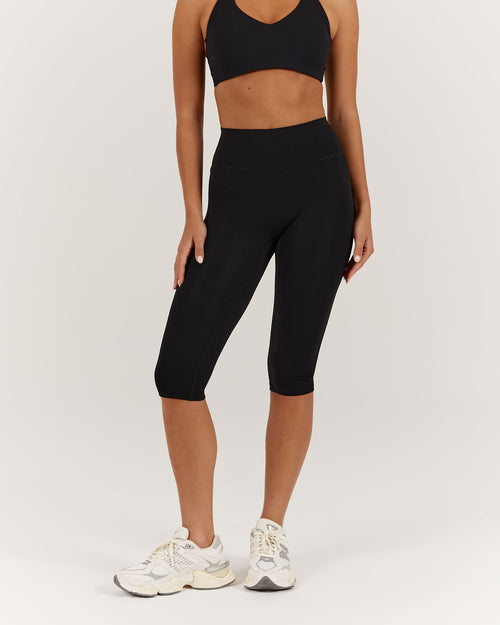 LUXE BRIA CAPRI LEGGING - BLACK