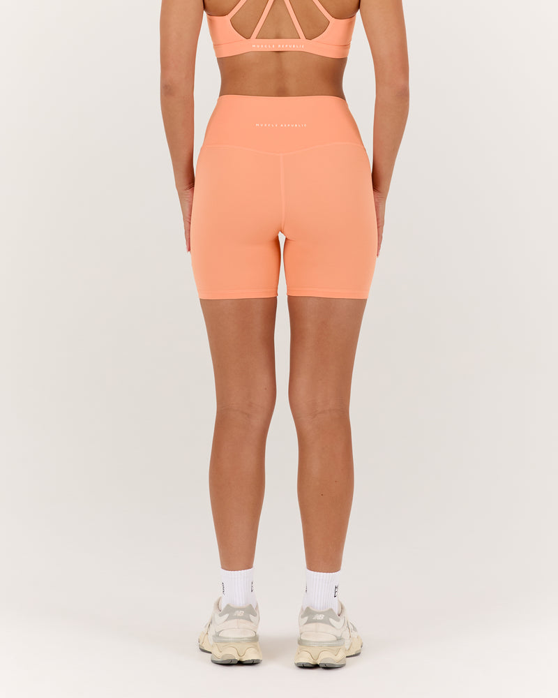 LUXE BIKER SHORTS V2 - PEACH