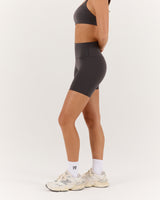 LUXE BIKER SHORTS V2 - PEBBLE