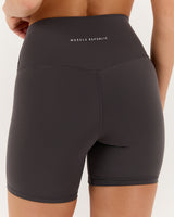 LUXE BIKER SHORTS V2 - PEBBLE