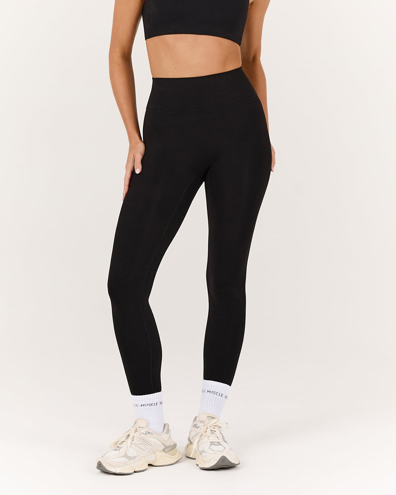 LUXE FULL LENGTH LEGGINGS - BLACK – MUSCLE REPUBLIC