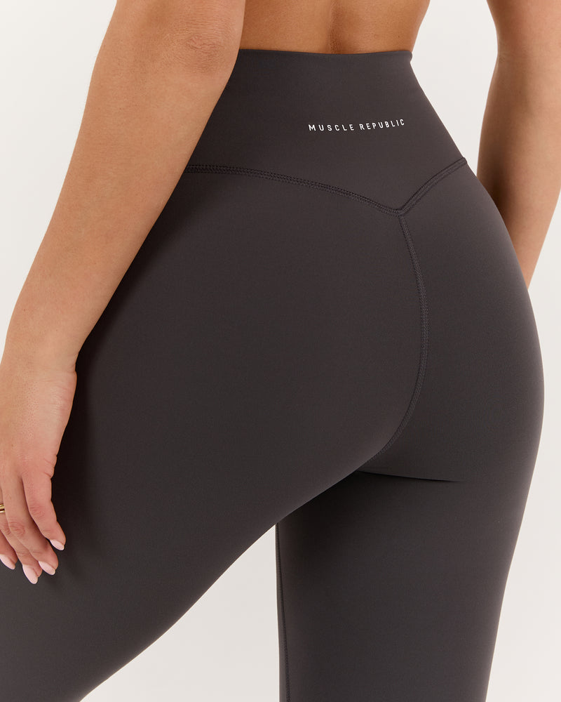 LUXE LEGGINGS 28" - PEBBLE