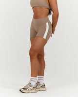 LUXE MID RISE BIKER SHORTS - LILLY TAUPE WHITE