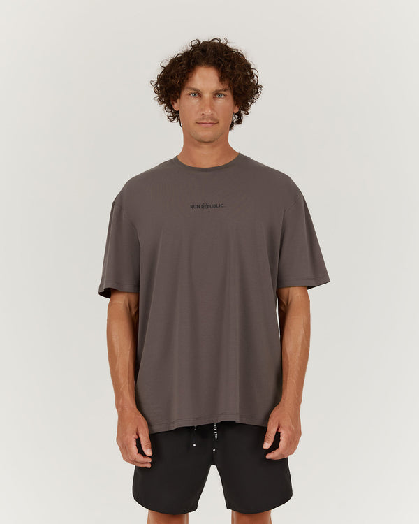 MENS RUN REPUBLIC TEE - SMOKE