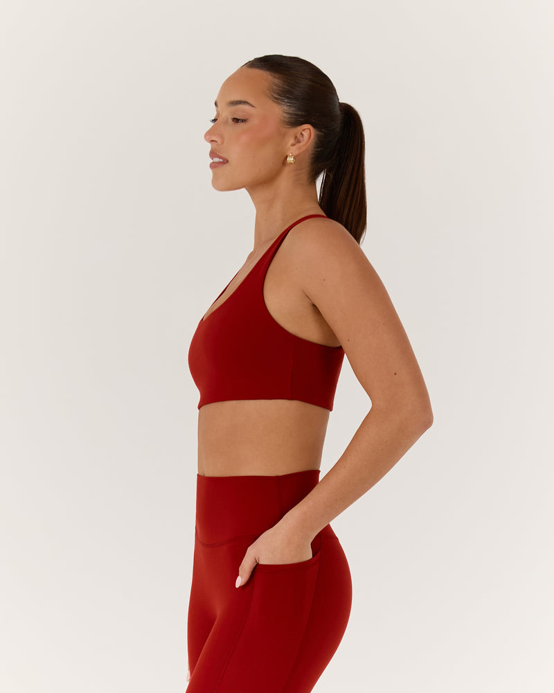 MOTION 360 CROSS BACK BRA - SCARLET