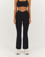 MOTION 360 CROSSOVER CROP FLARES - BLACK