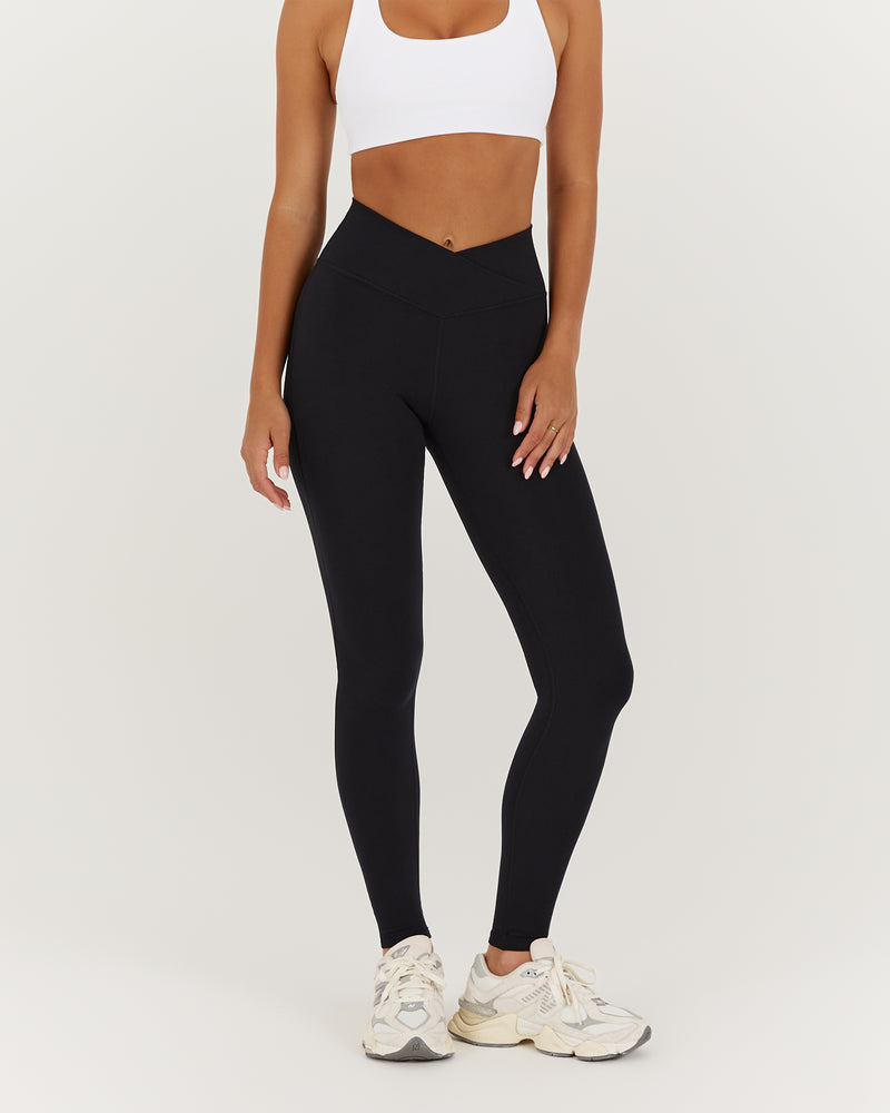 MOTION 360 CROSSOVER LEGGINGS 28" - BLACK