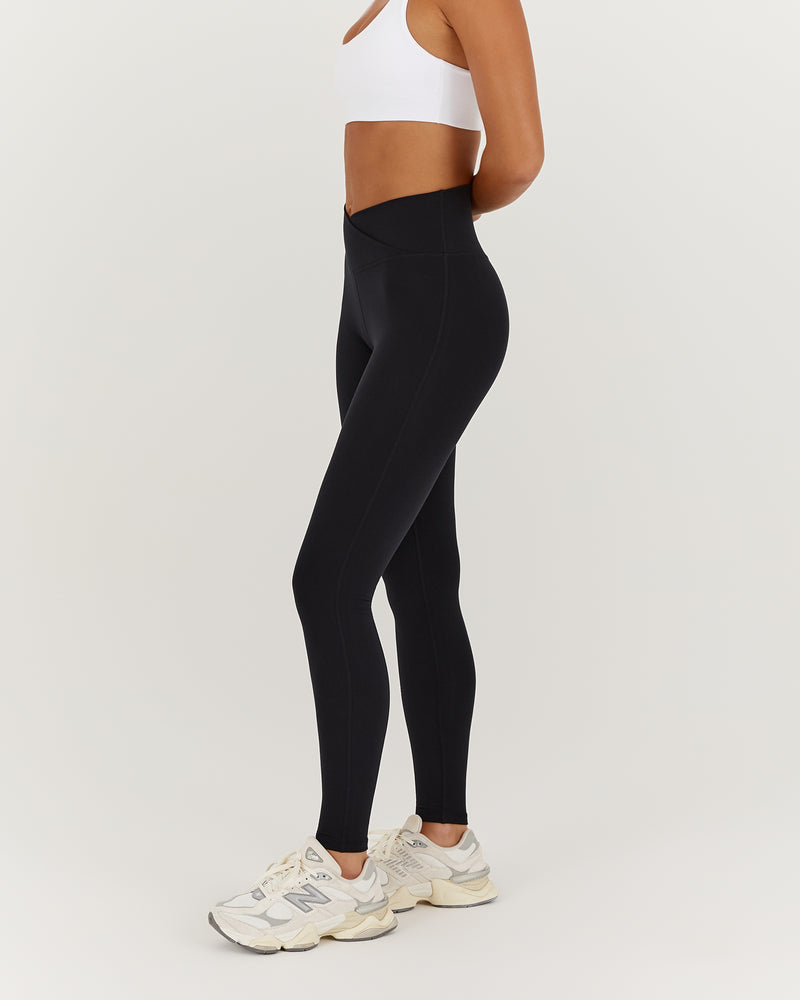 MOTION 360 CROSSOVER LEGGINGS 28" - BLACK