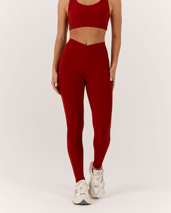 MOTION 360 CROSSOVER LEGGINGS 28" - SCARLET