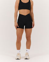 MOTION 360 CROSSOVER SHORTS 4" - BLACK