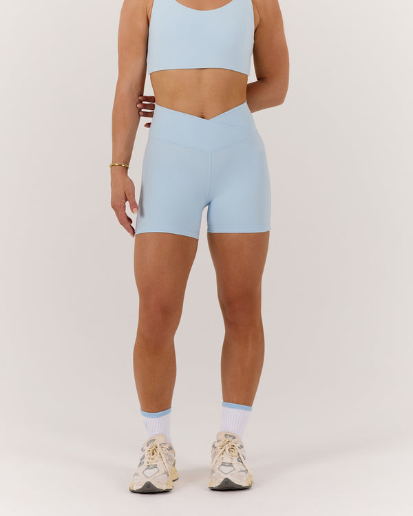MOTION 360 CROSSOVER SHORTS 4" - ICE BLUE