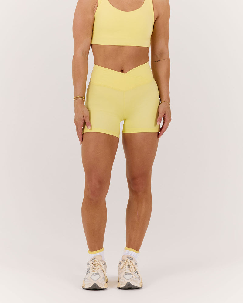 MOTION 360 CROSSOVER SHORTS 4" - LEMON