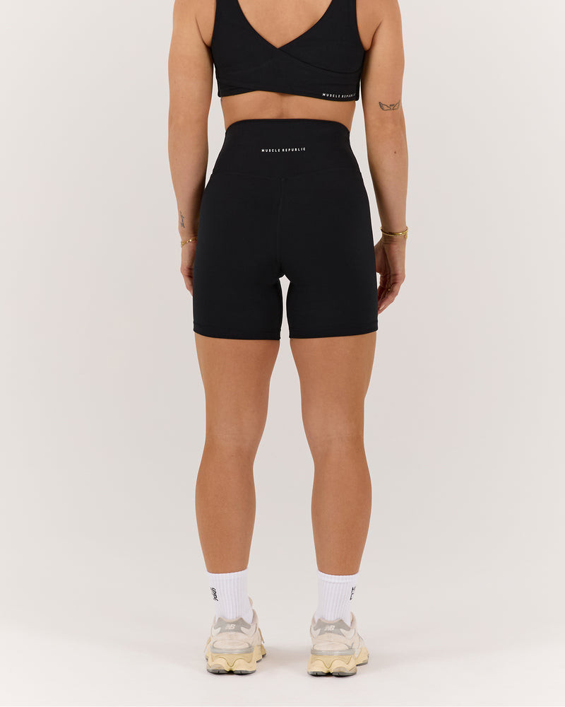 MOTION 360 CROSSOVER SHORTS 6" - BLACK