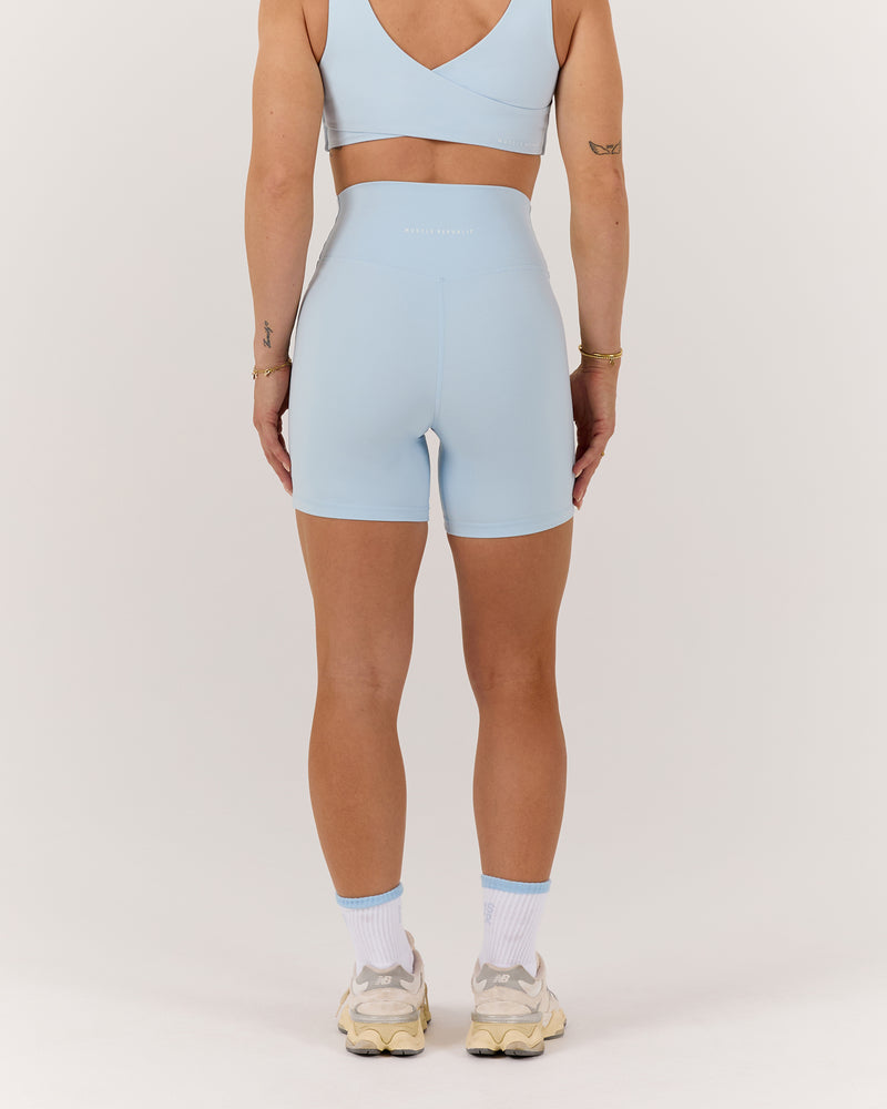 MOTION 360 CROSSOVER SHORTS 6" - ICE BLUE