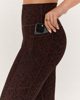 MOTION 360 POCKET LEGGINGS 24" - JAVA LEOPARD