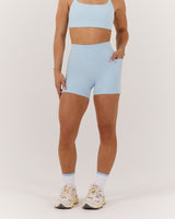 MOTION 360 POCKET SHORTS 4" - ICE BLUE
