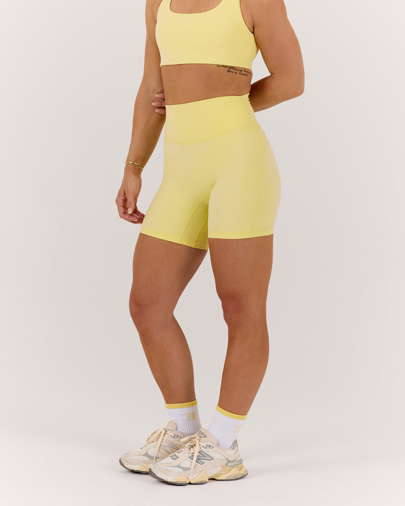 MOTION 360 SHORTS 6" - LEMON