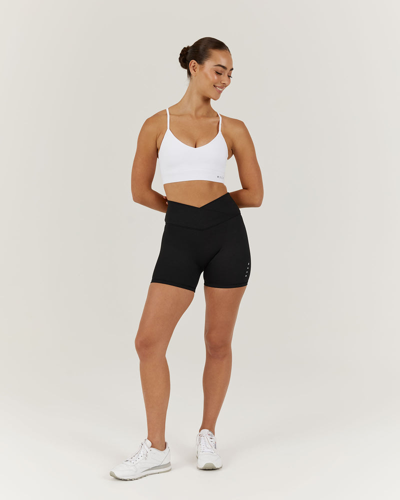 BALANCE LIVE SHORTS - BLACK