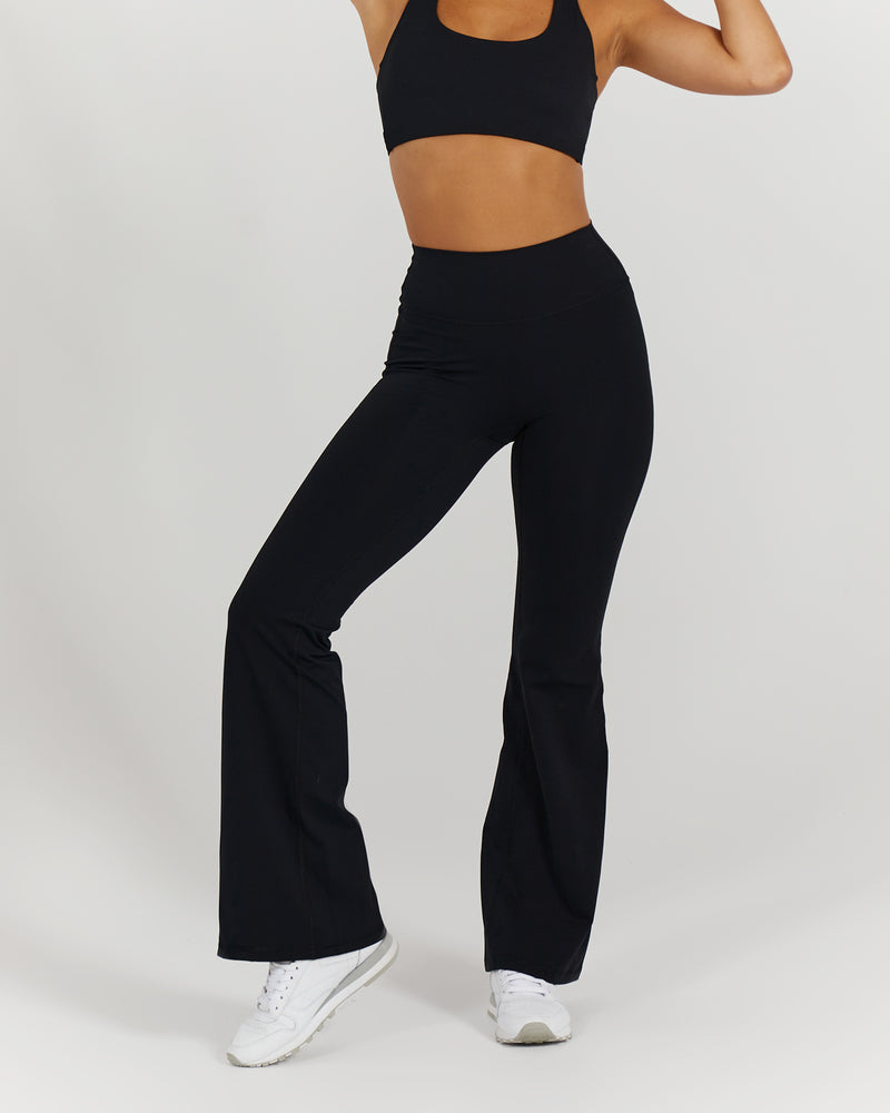 LUXE BELLA FLARES - BLACK – MUSCLE REPUBLIC