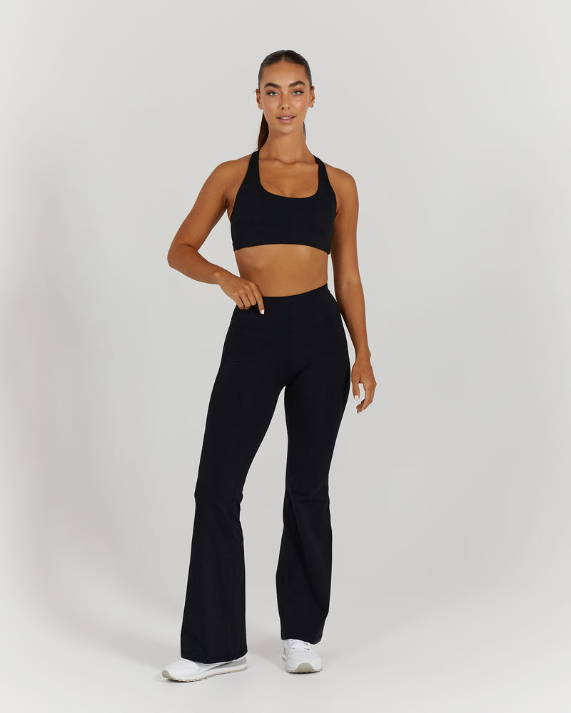 Lululemon Black Groove Super-High-Rise Flared Pant Nulu Asia Fit, Women's  Fashion, Activewear on Carousell