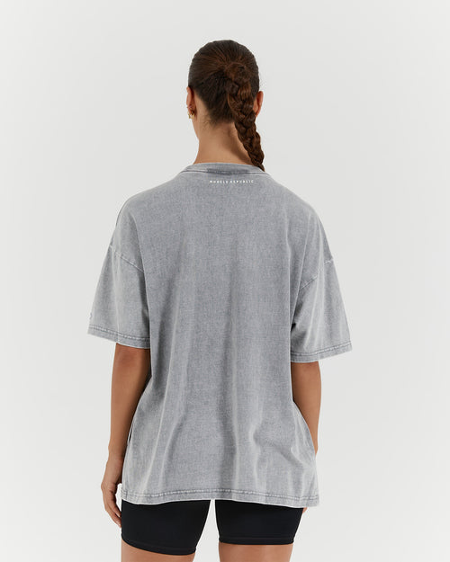 ESSENTIALS TEE - FADED GREY