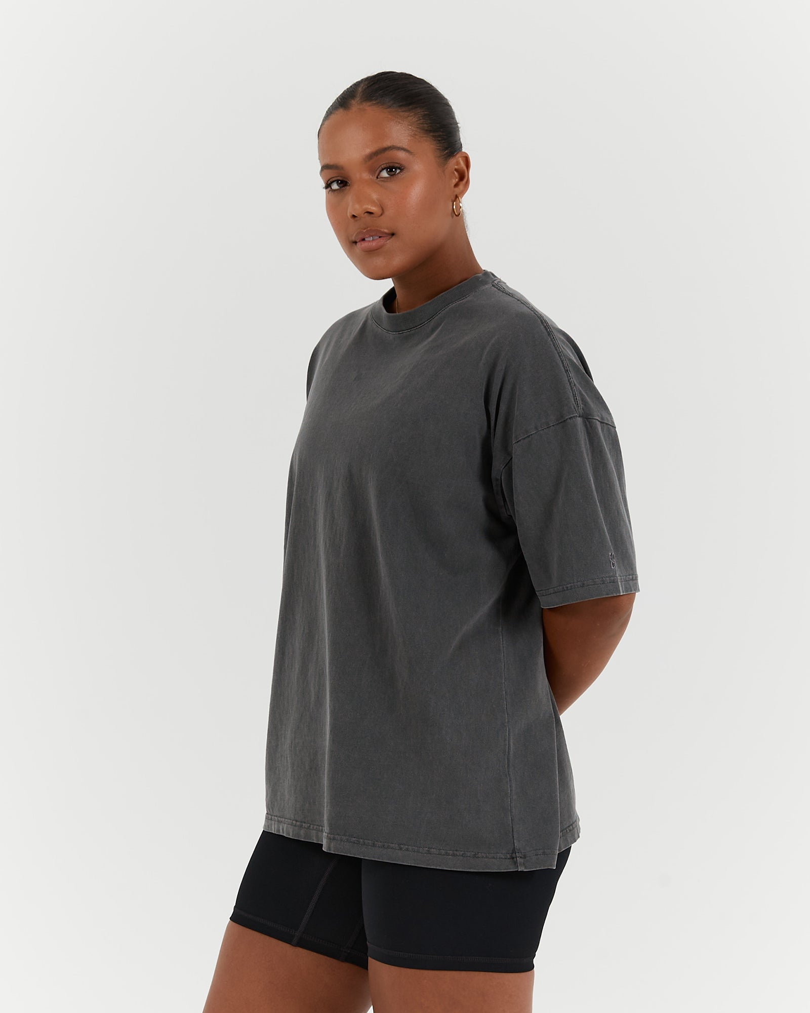 ESSENTIALS TEE - FADED ONYX – MUSCLE REPUBLIC