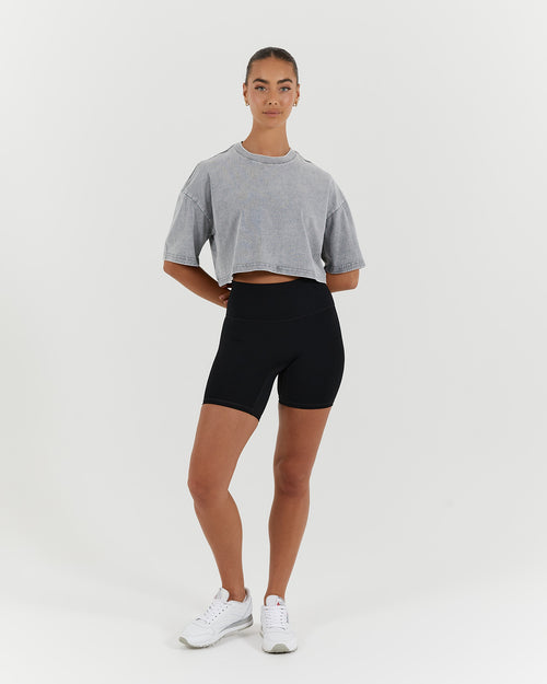 ESSENTIALS CROPPED TEE - FADED GREY