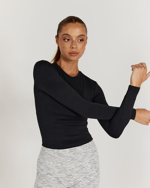 ATHLEISURE LONG SLEEVE TOP - BLACK