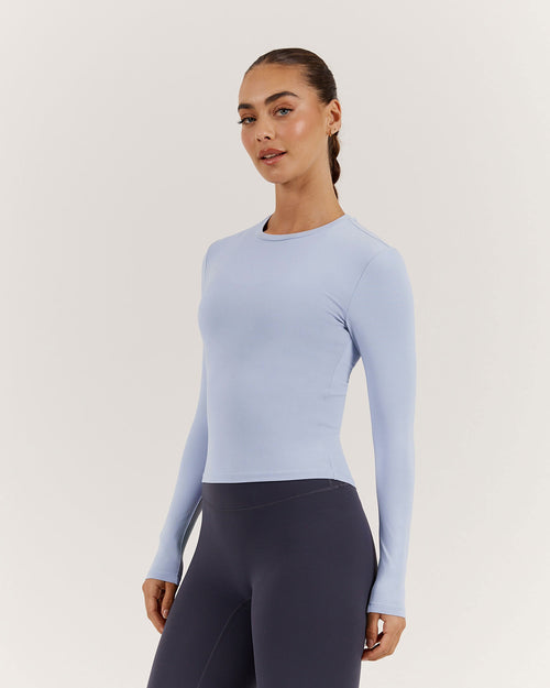 ATHLEISURE LONG SLEEVE TOP - POWDER BLUE