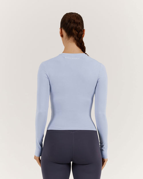 ATHLEISURE LONG SLEEVE TOP - POWDER BLUE