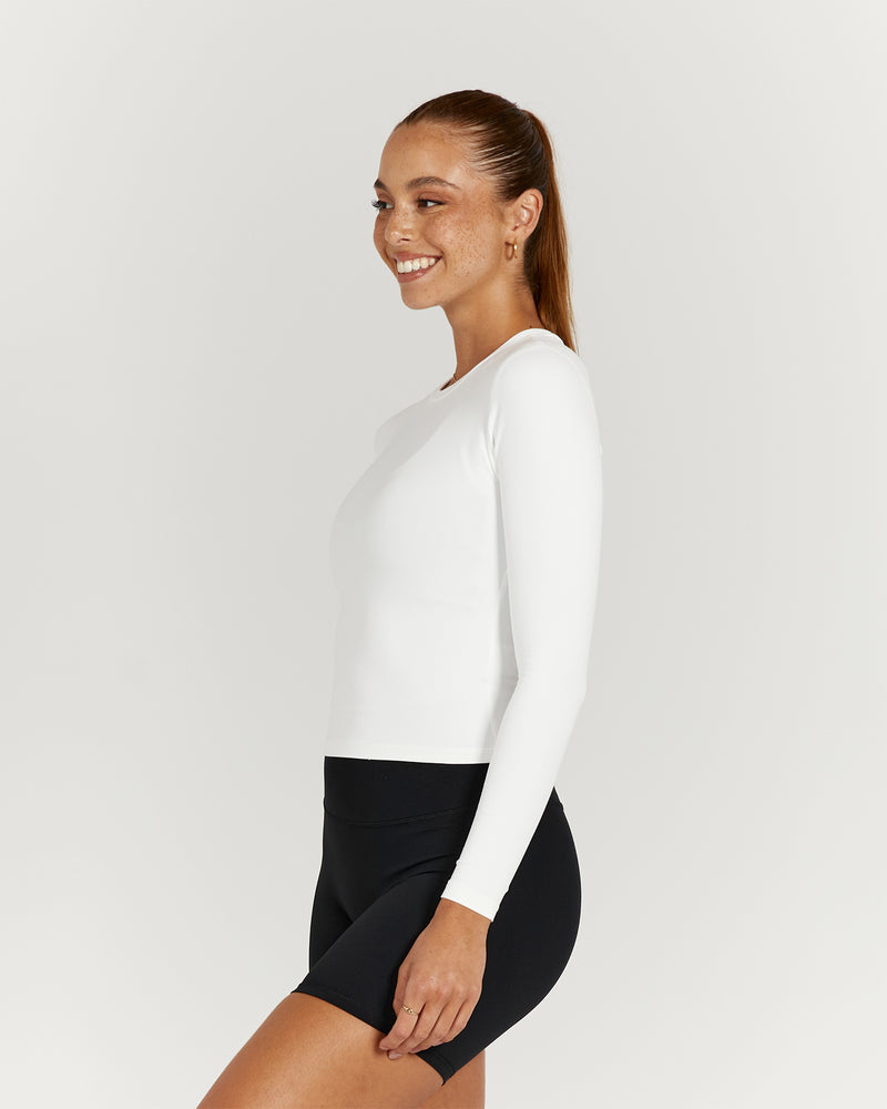ATHLEISURE LONG SLEEVE TOP - OFF WHITE – MUSCLE REPUBLIC
