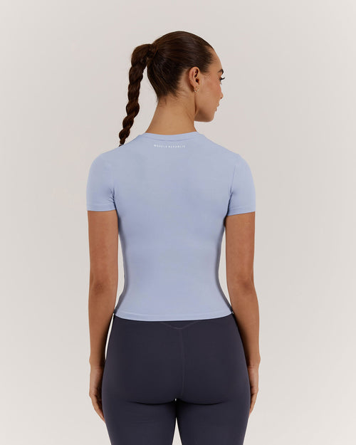 ATHLEISURE TOP - POWDER BLUE