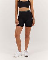 MVP LIVE SHORTS - BLACK FERN