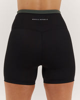 MVP LIVE SHORTS - BLACK FERN