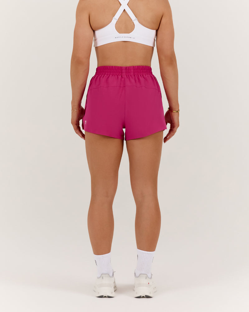 ENDURANCE RUN SHORT - MAGENTA