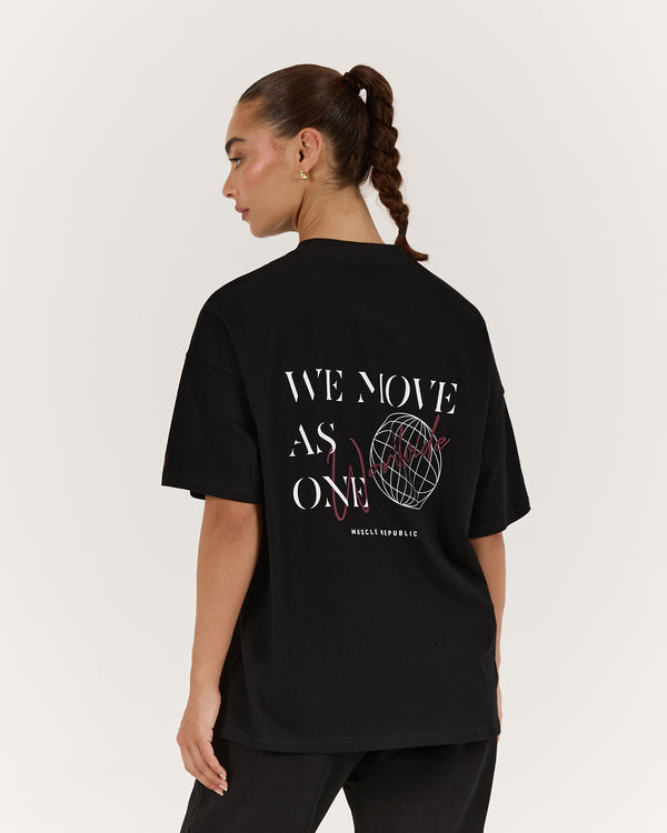 OVERSIZED WE MOVE AS ONE TEE - BLACK