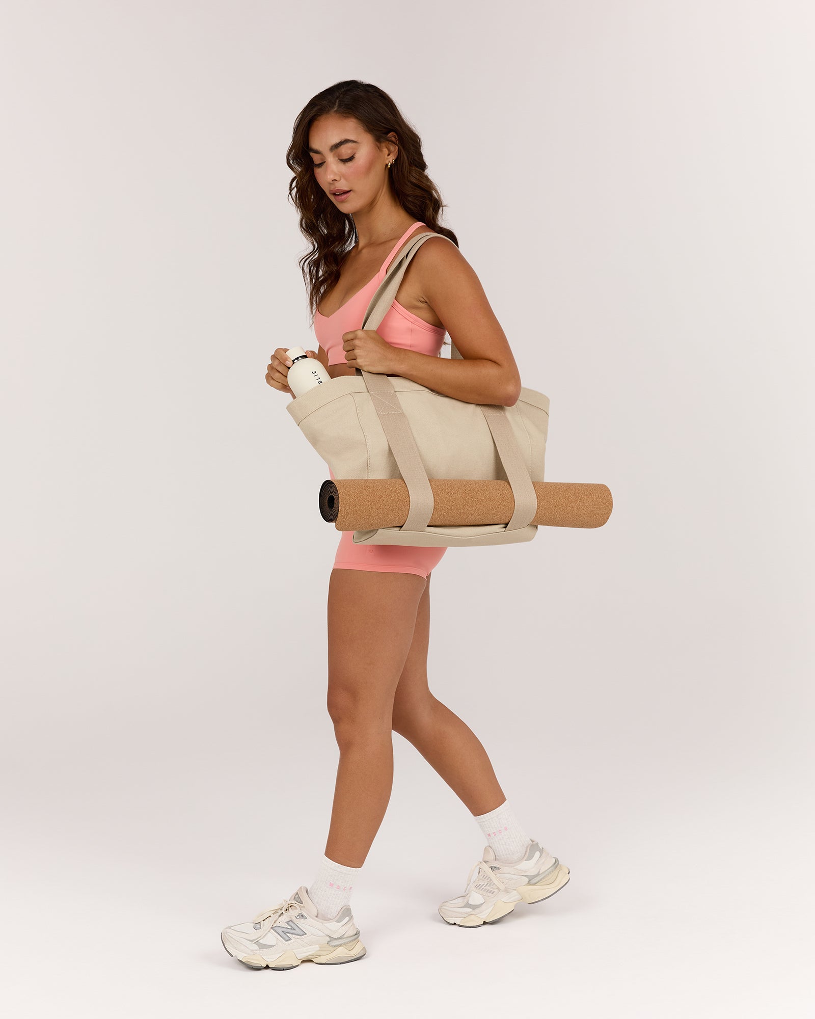MSCR CANVAS YOGA TOTE BAG - OXFORD TAN – MUSCLE REPUBLIC