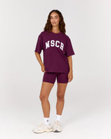 BOXY TEE - BEET MSCR COLLEGIATE