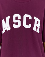 BOXY TEE - BEET MSCR COLLEGIATE