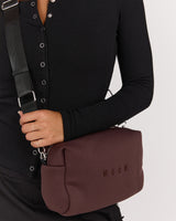 MSCR SCUBA CONVERTIBLE BAG - CHESTNUT